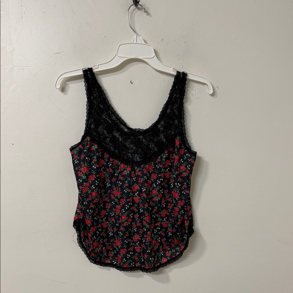 Ashley Taylor Black and Red Floral Lace Chemise 90’s